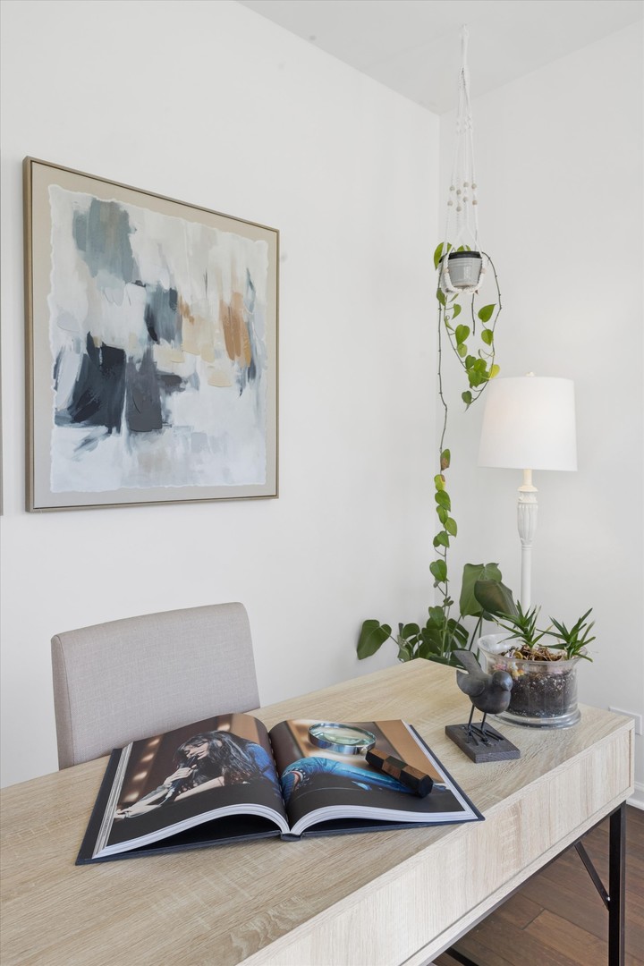 10468 LANSDALE Street