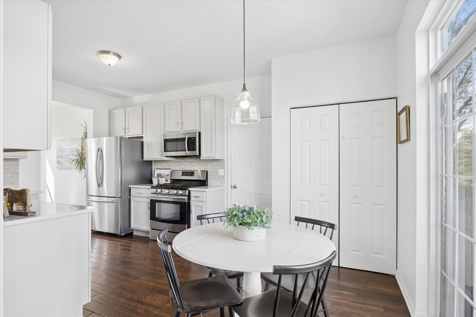 10468 LANSDALE Street