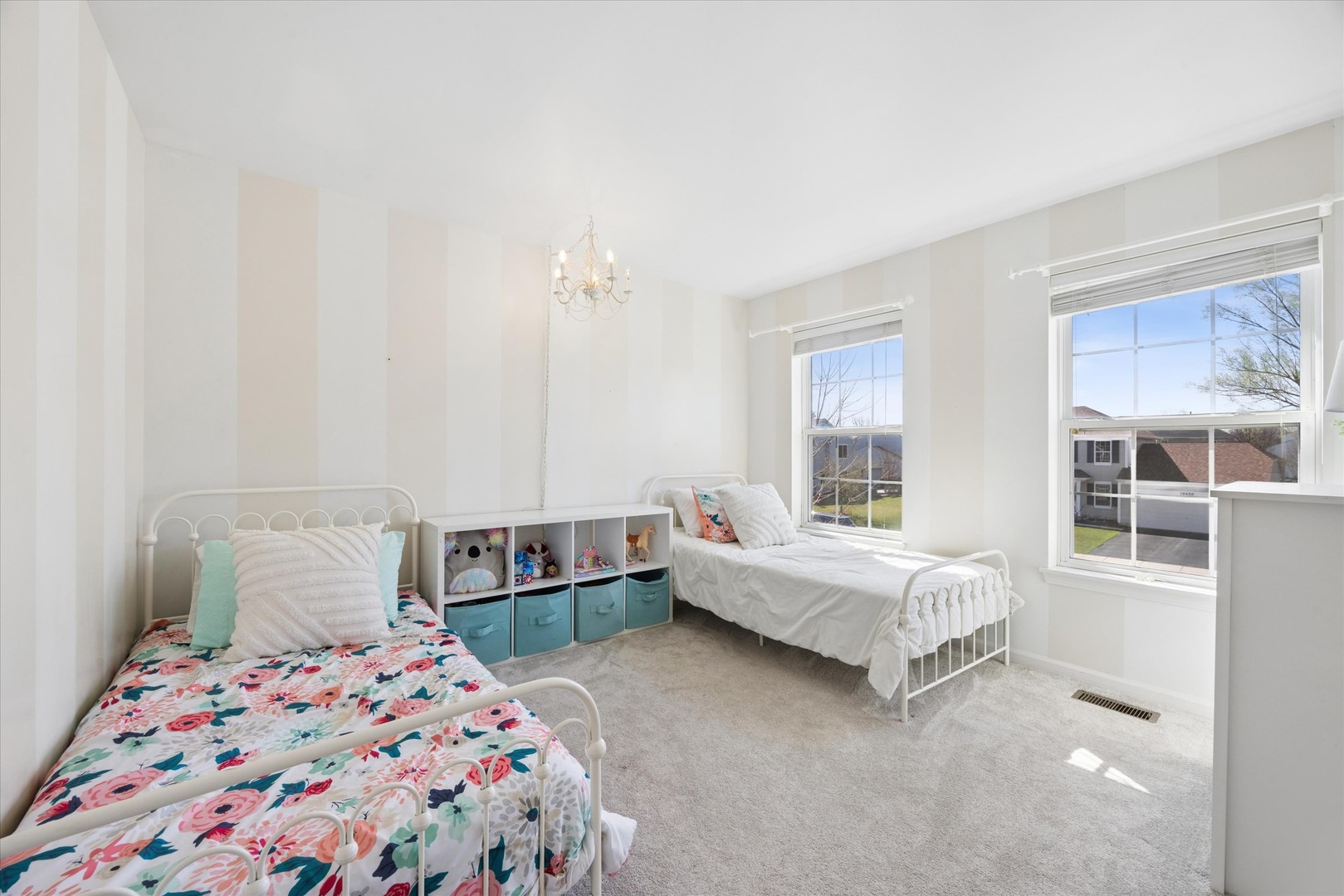 10468 LANSDALE Street