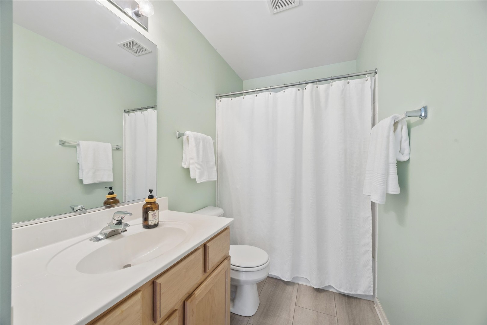 10468 LANSDALE Street