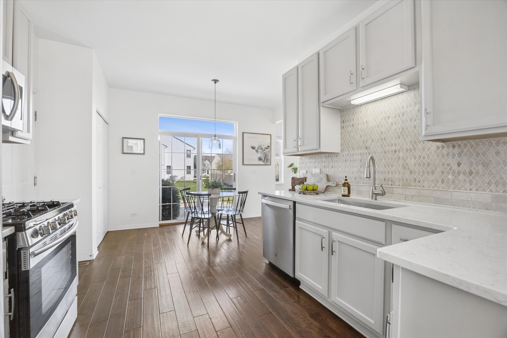 10468 LANSDALE Street