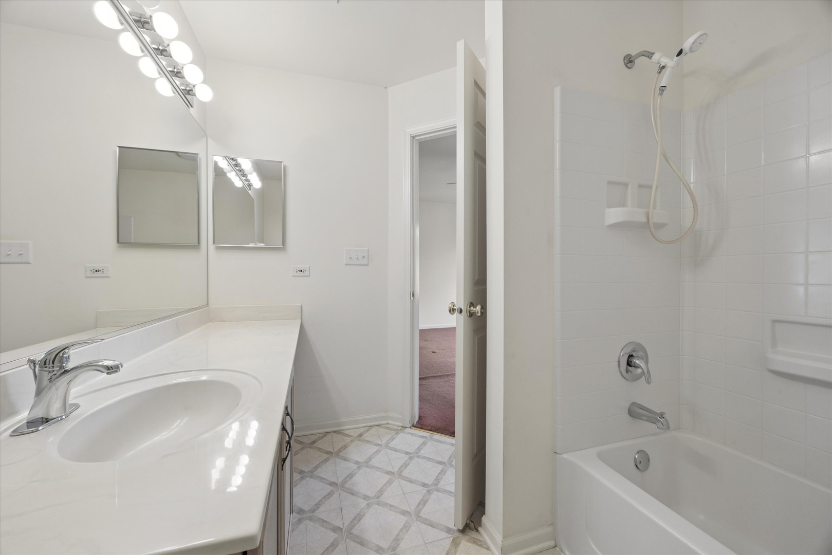 2544 Hatfield Court