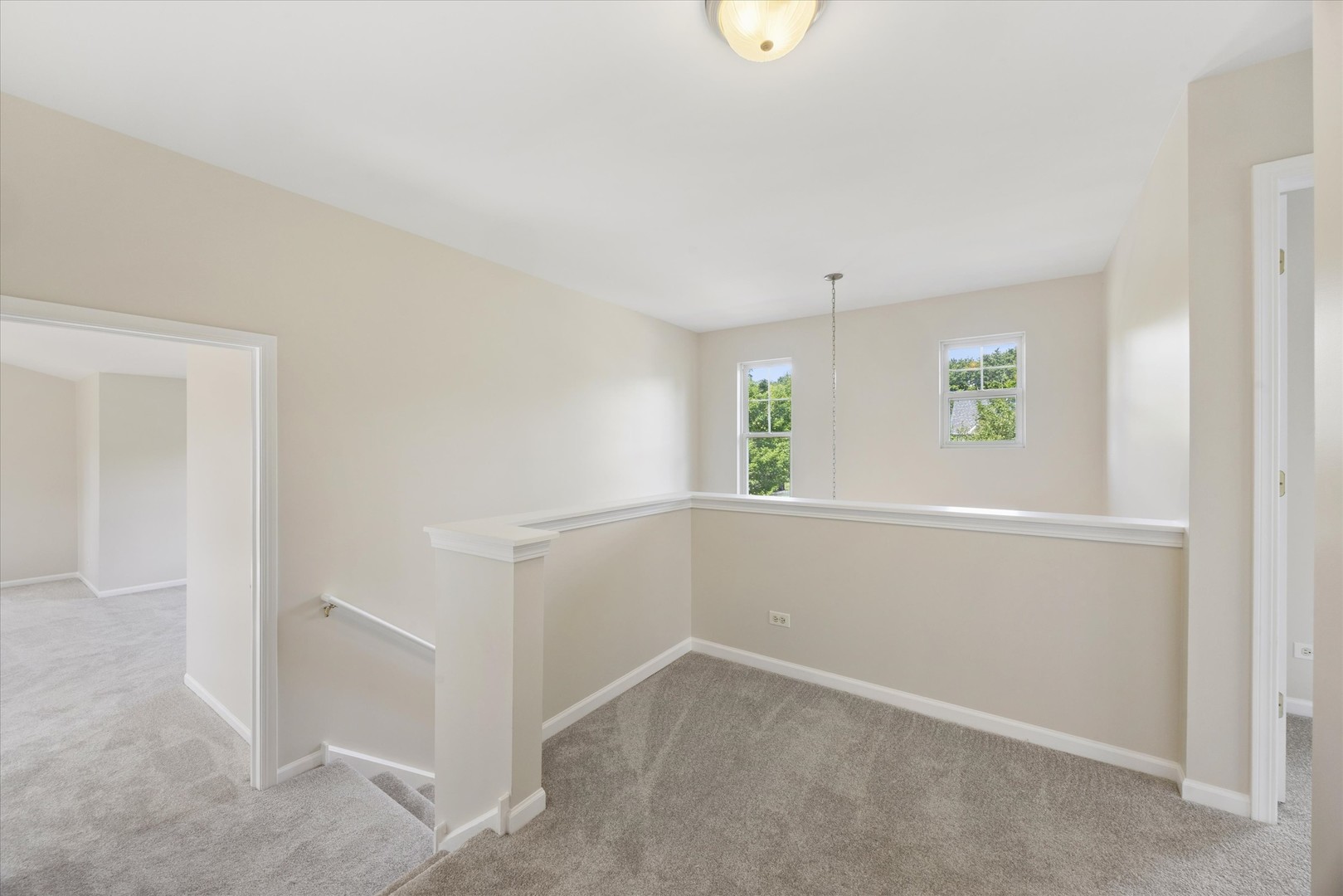 634 SENNETT Street