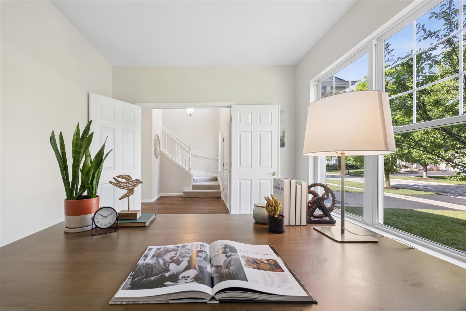 634 SENNETT Street