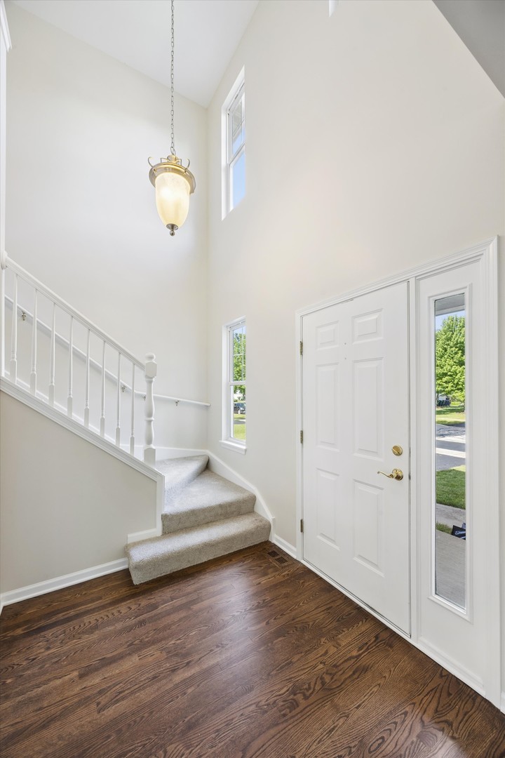 634 SENNETT Street