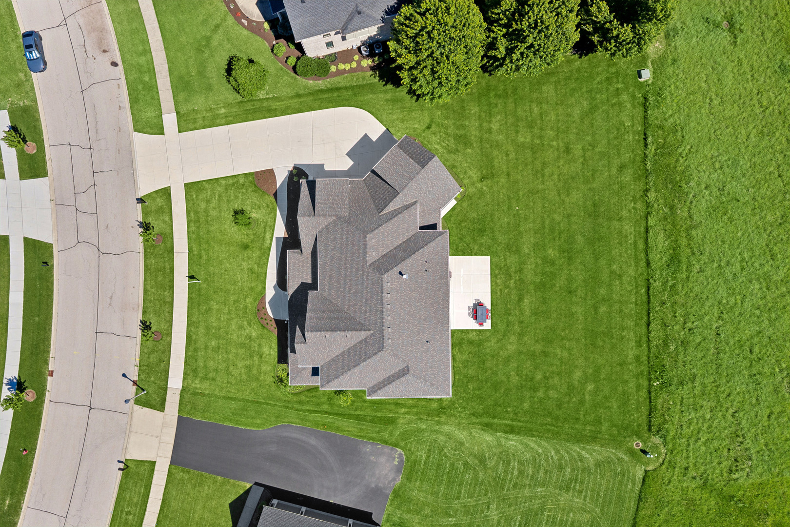 995 Redbud Lane