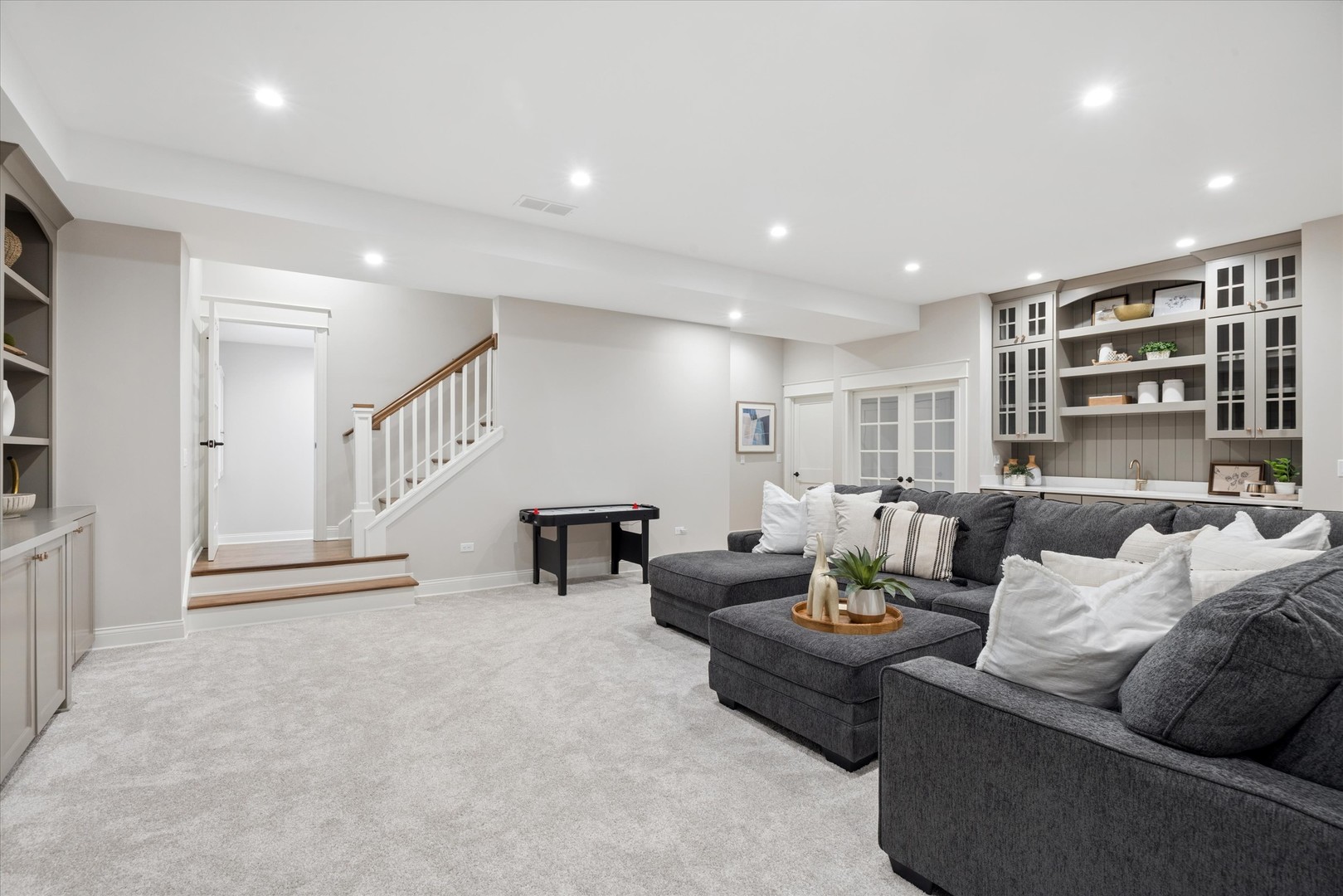 995 Redbud Lane