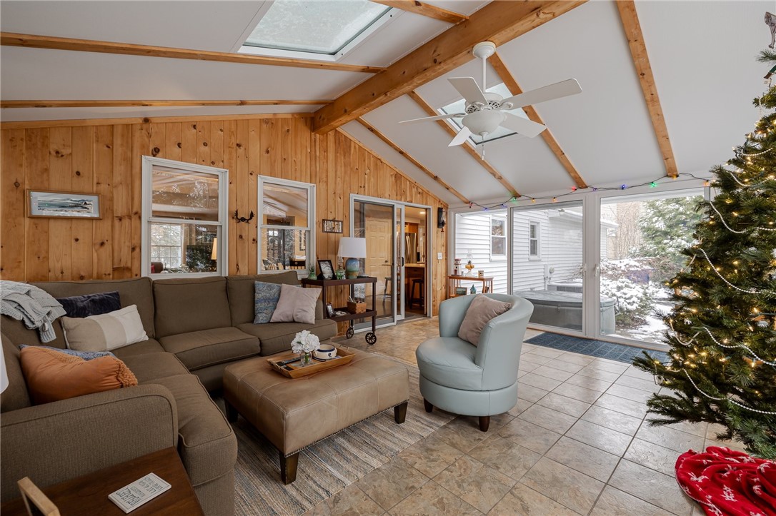48 Country Downs Circle
