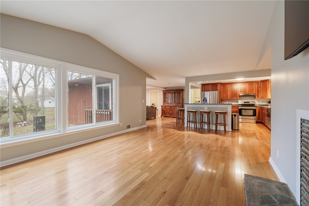 25 Sutton Place