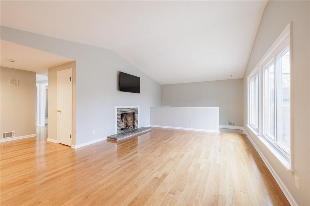 25 Sutton Place
