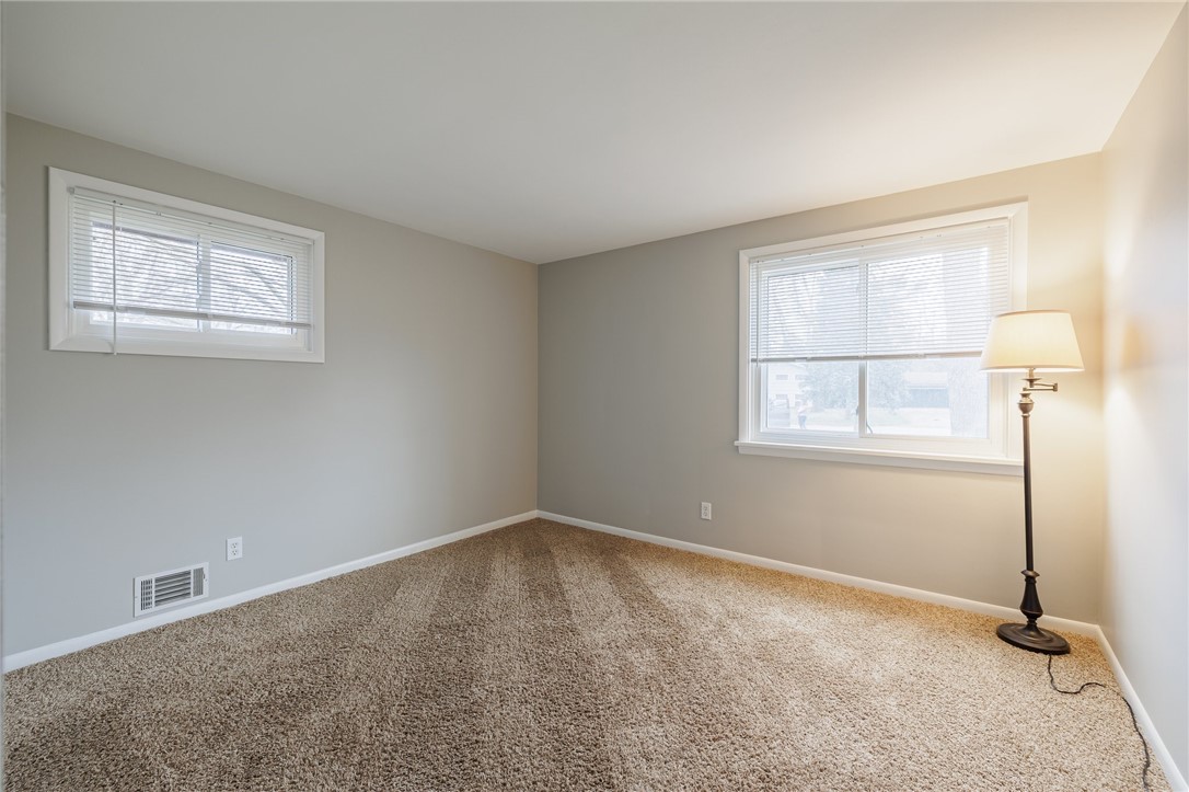 25 Sutton Place