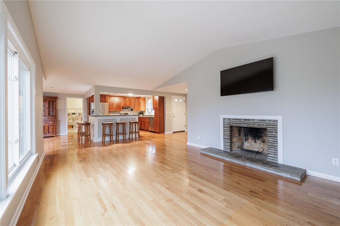 25 Sutton Place