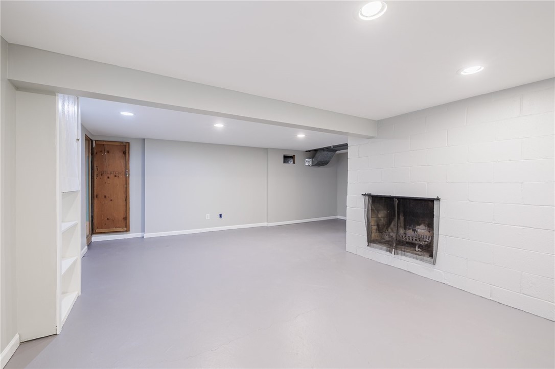 25 Sutton Place