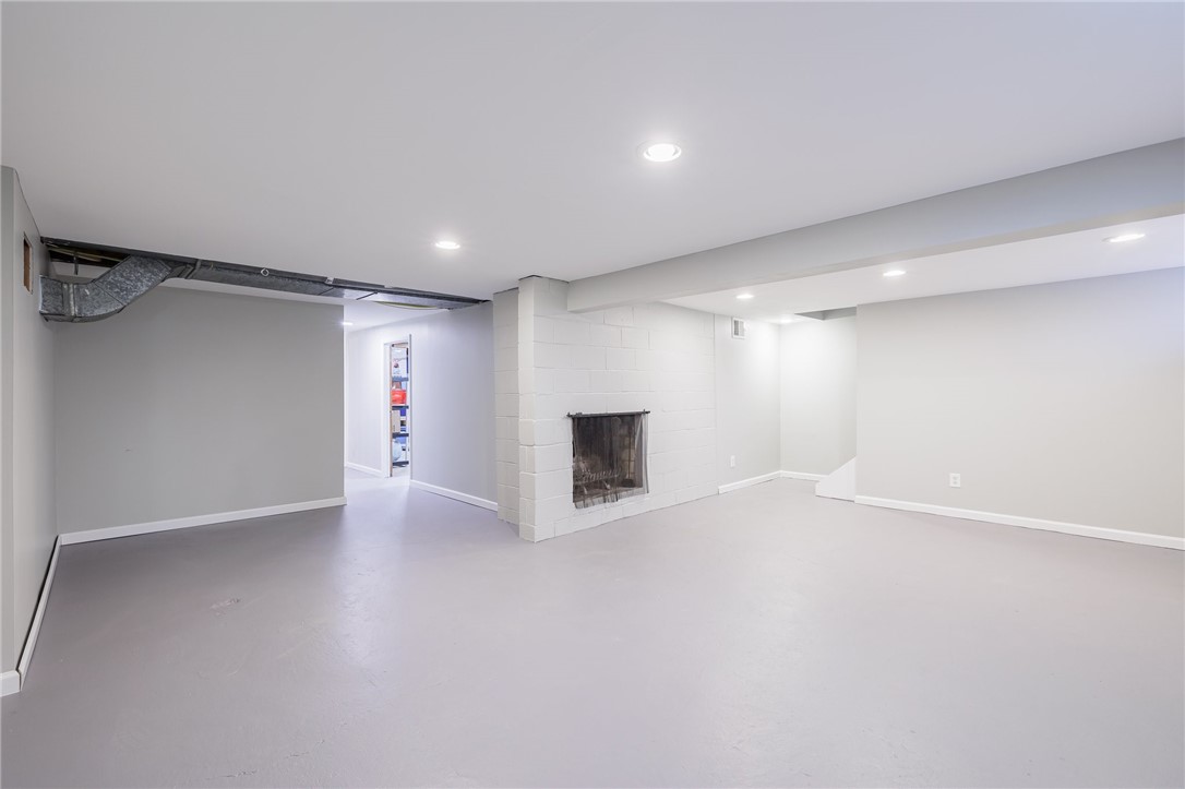 25 Sutton Place