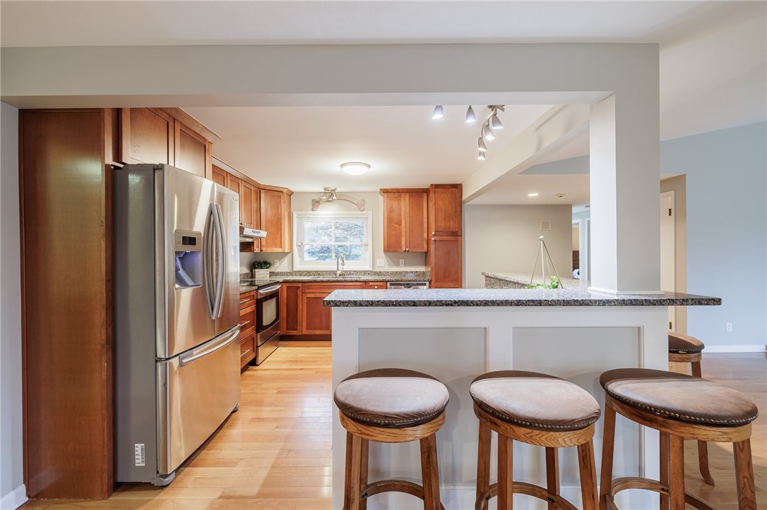 25 Sutton Place