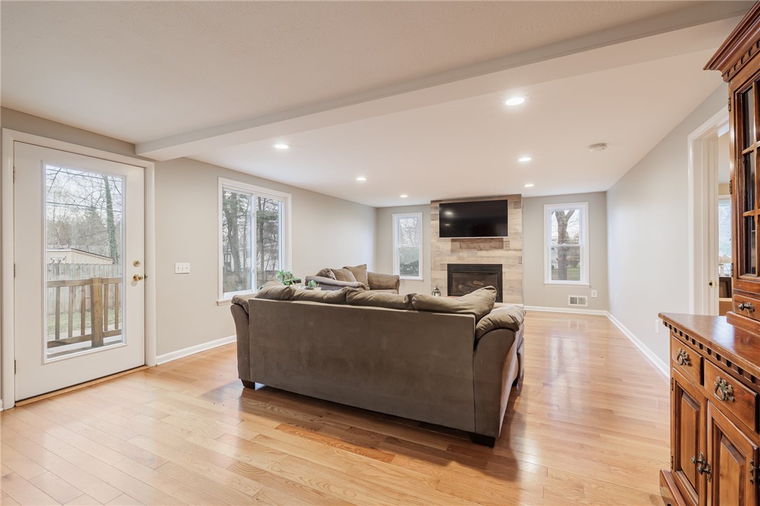 25 Sutton Place
