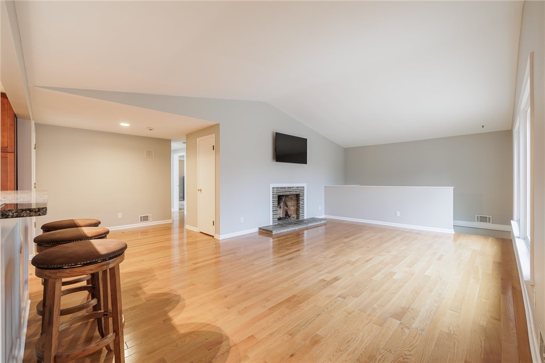 25 Sutton Place