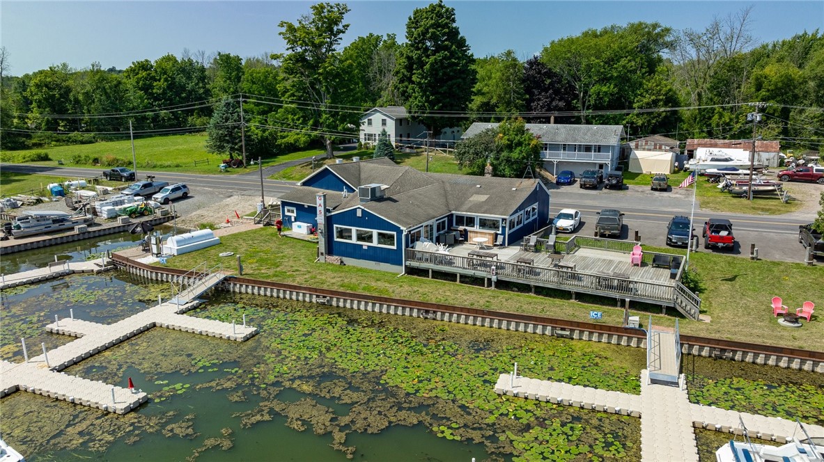 8106 West Port Bay Road