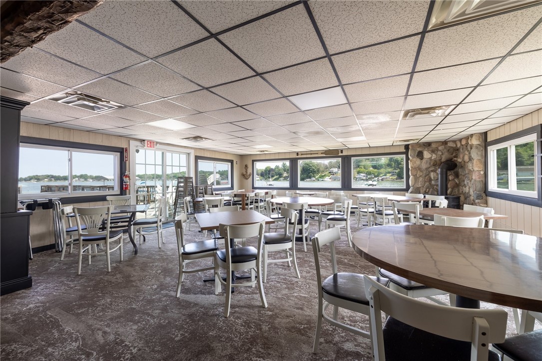 8106 West Port Bay Road