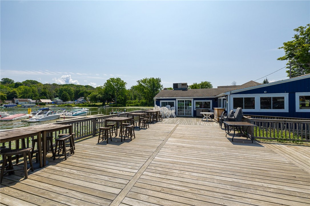 8106 West Port Bay Road