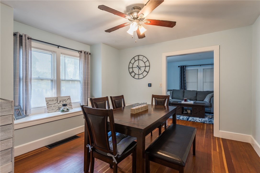 875 Whitney Road West