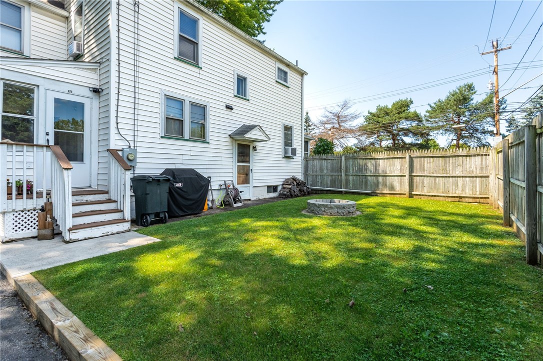 875 Whitney Road West