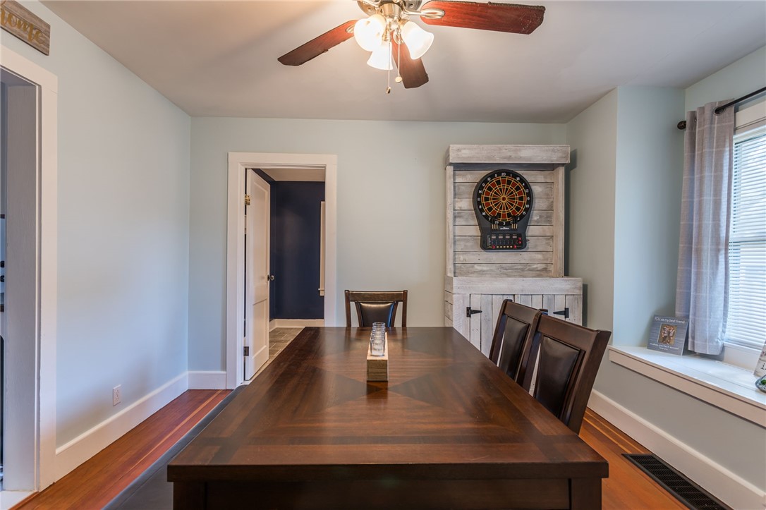 875 Whitney Road West