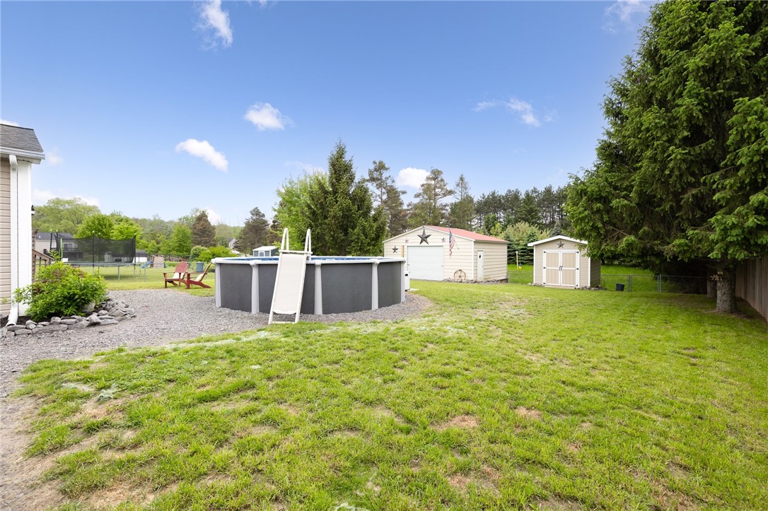 636 Bayberry Ln