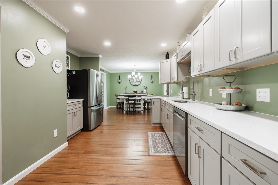 636 Bayberry Ln