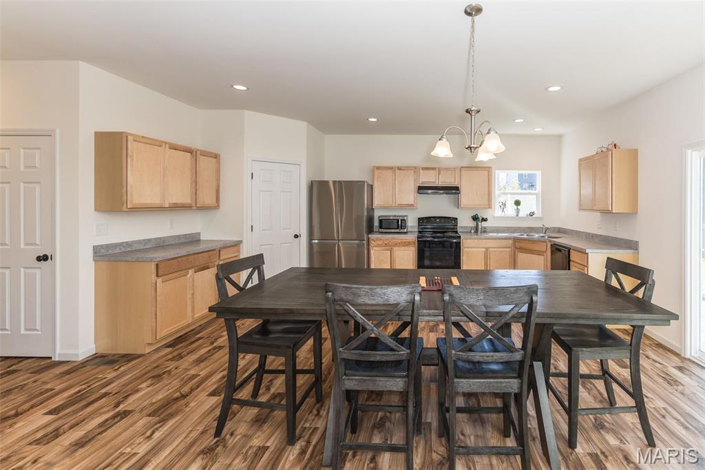 208 Burrograss Drive