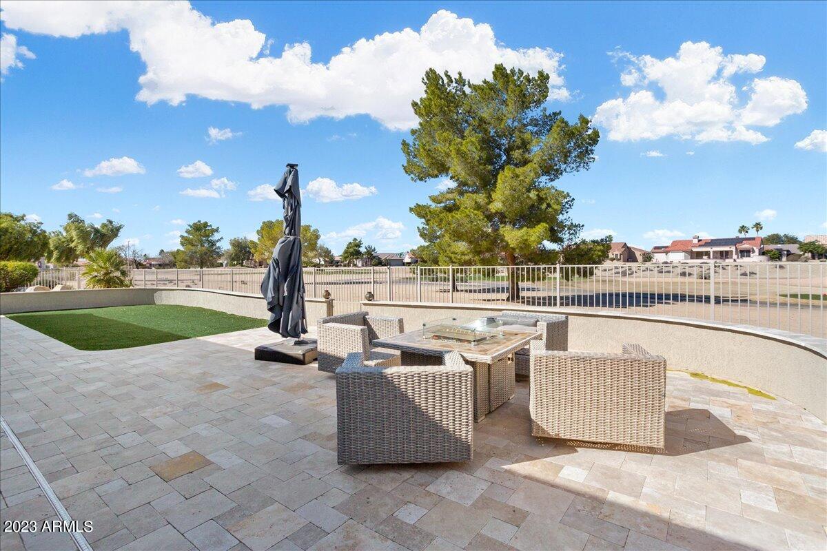 15842 W GRAND POINT Lane