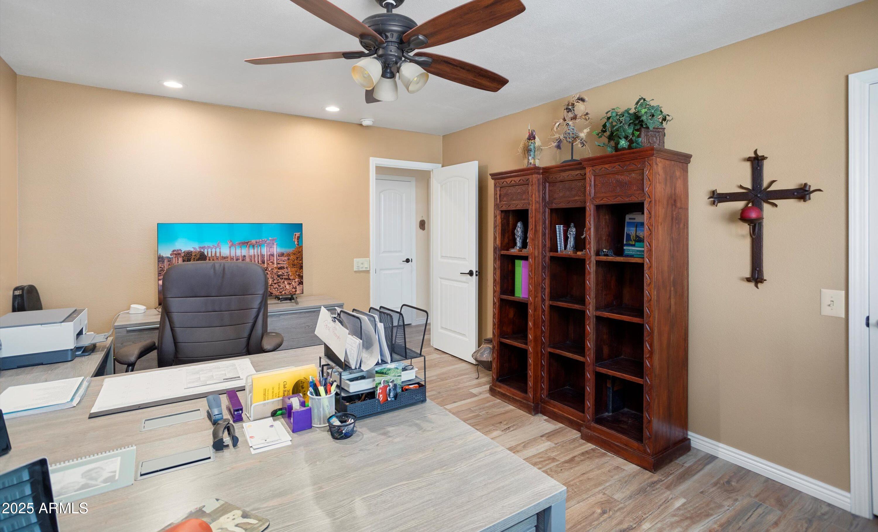 12826 W MAPLEWOOD Drive