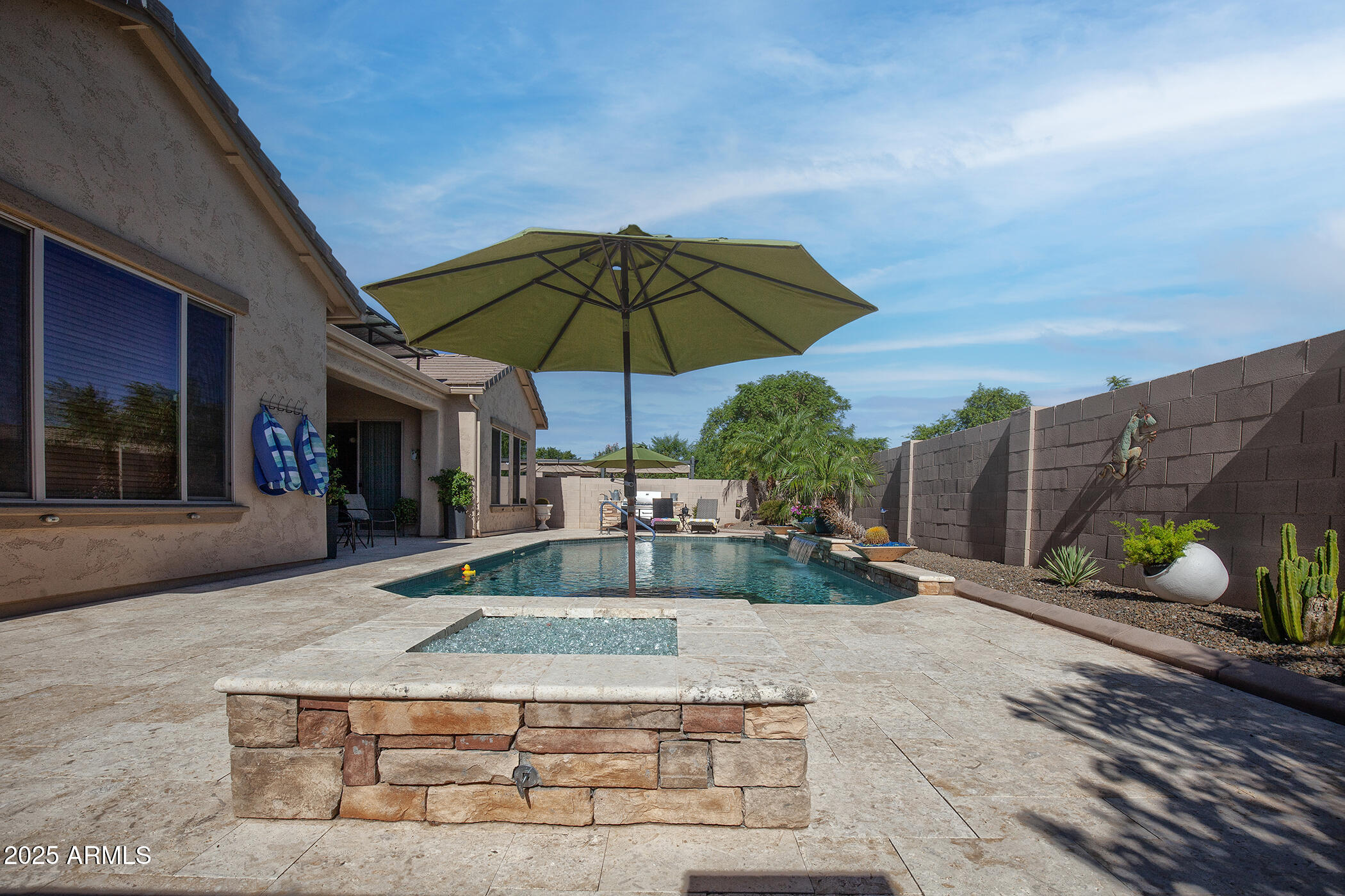 25944 W PONTIAC Drive