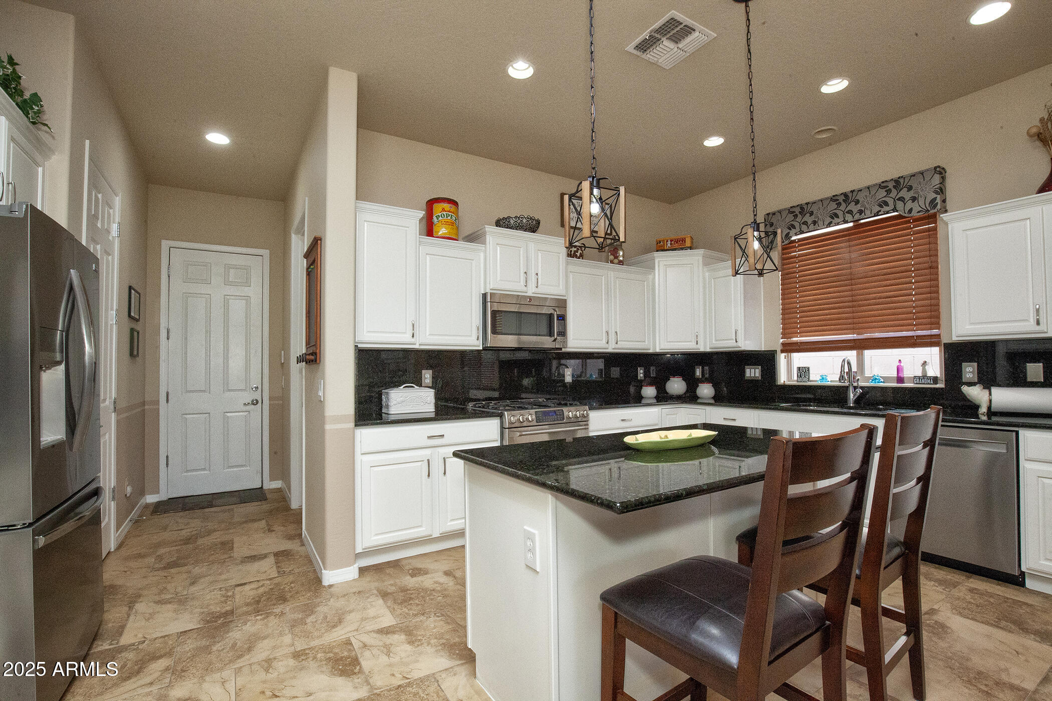 25944 W PONTIAC Drive