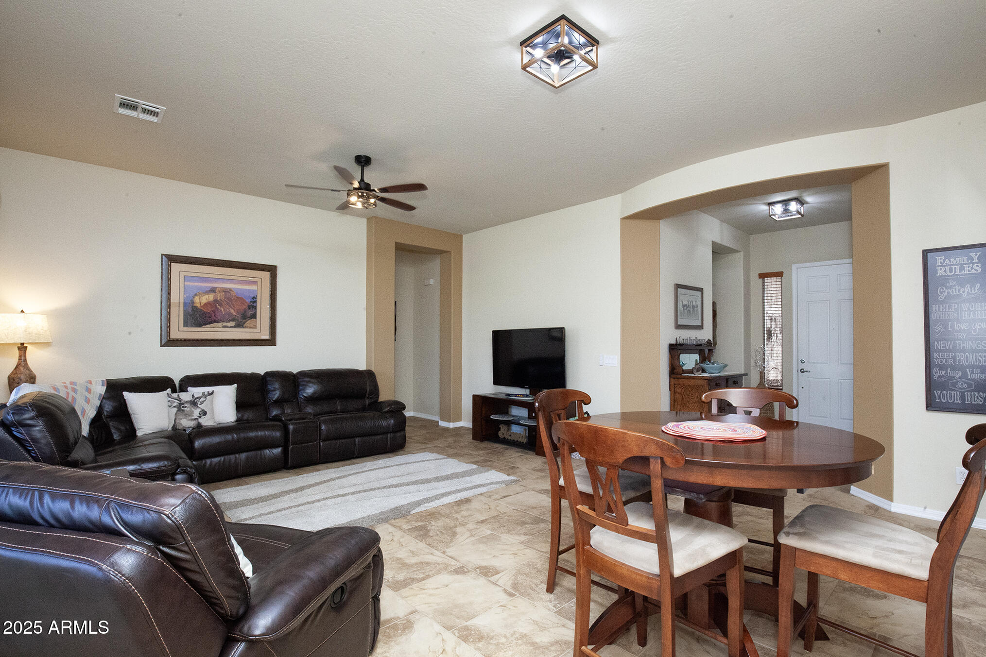 25944 W PONTIAC Drive