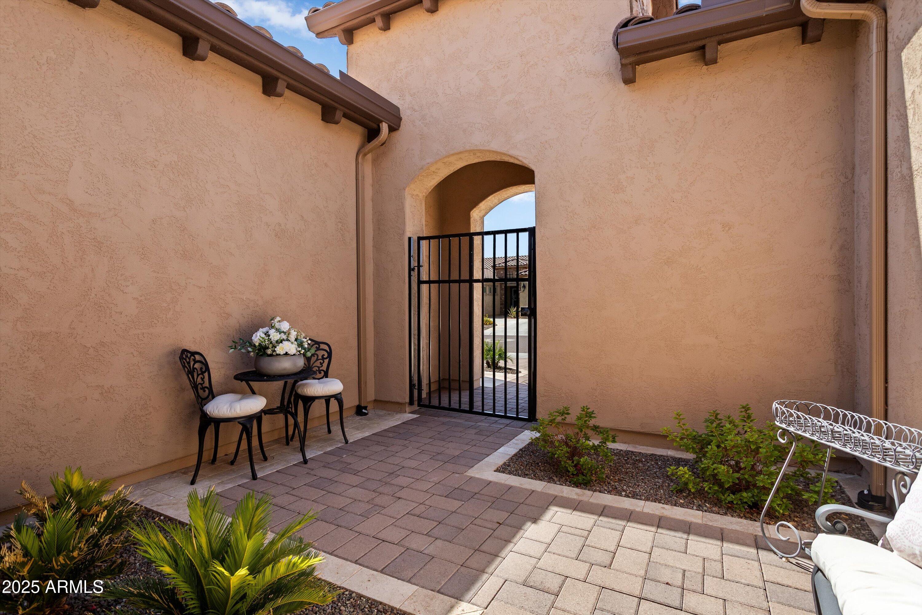 26018 W TARO Drive
