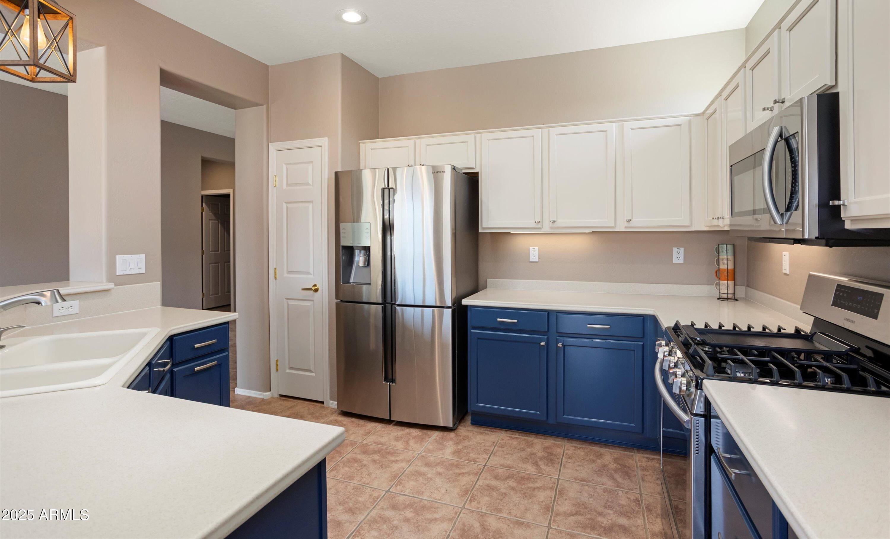 16439 W CENTURY PLANT Drive