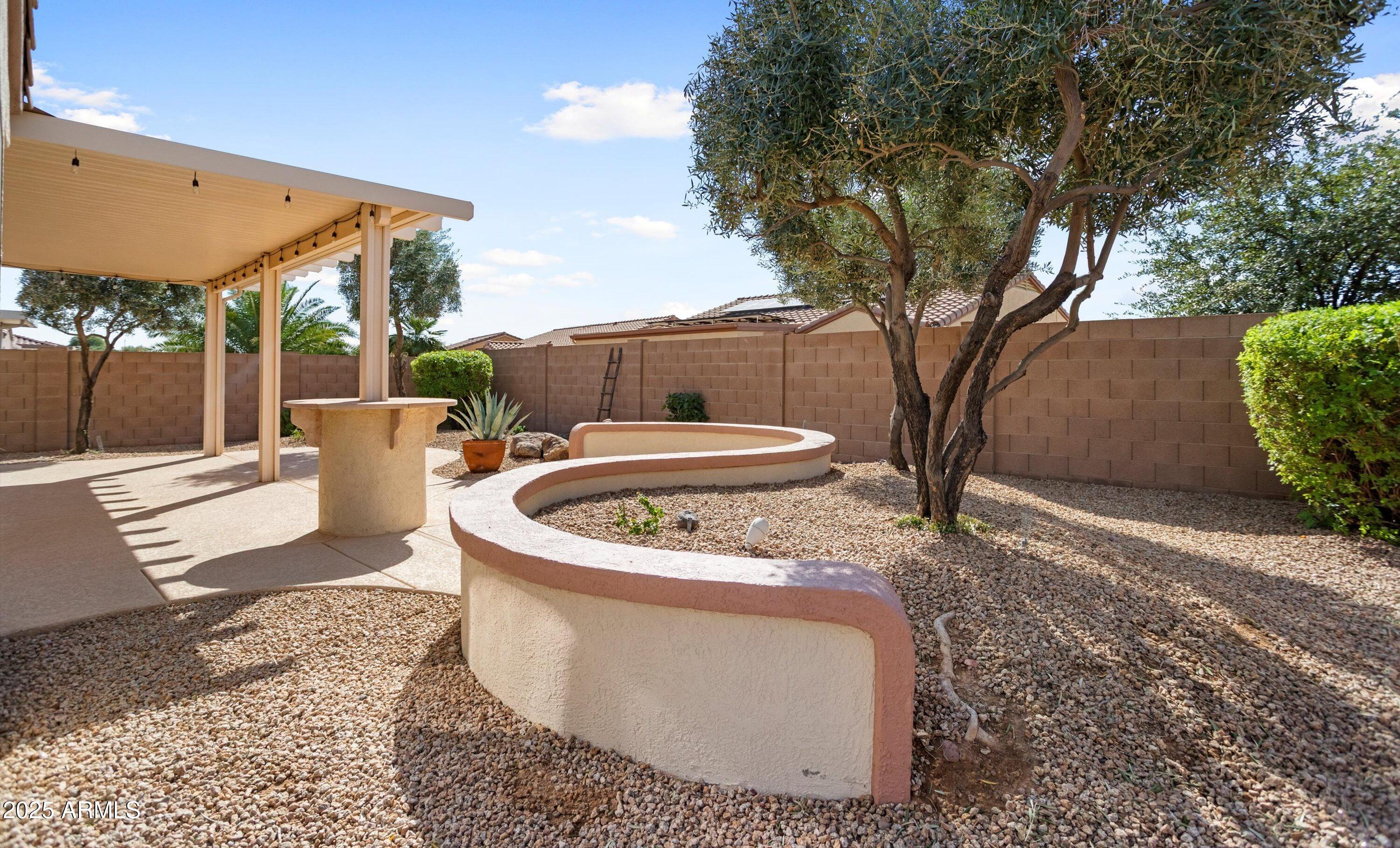 16439 W CENTURY PLANT Drive