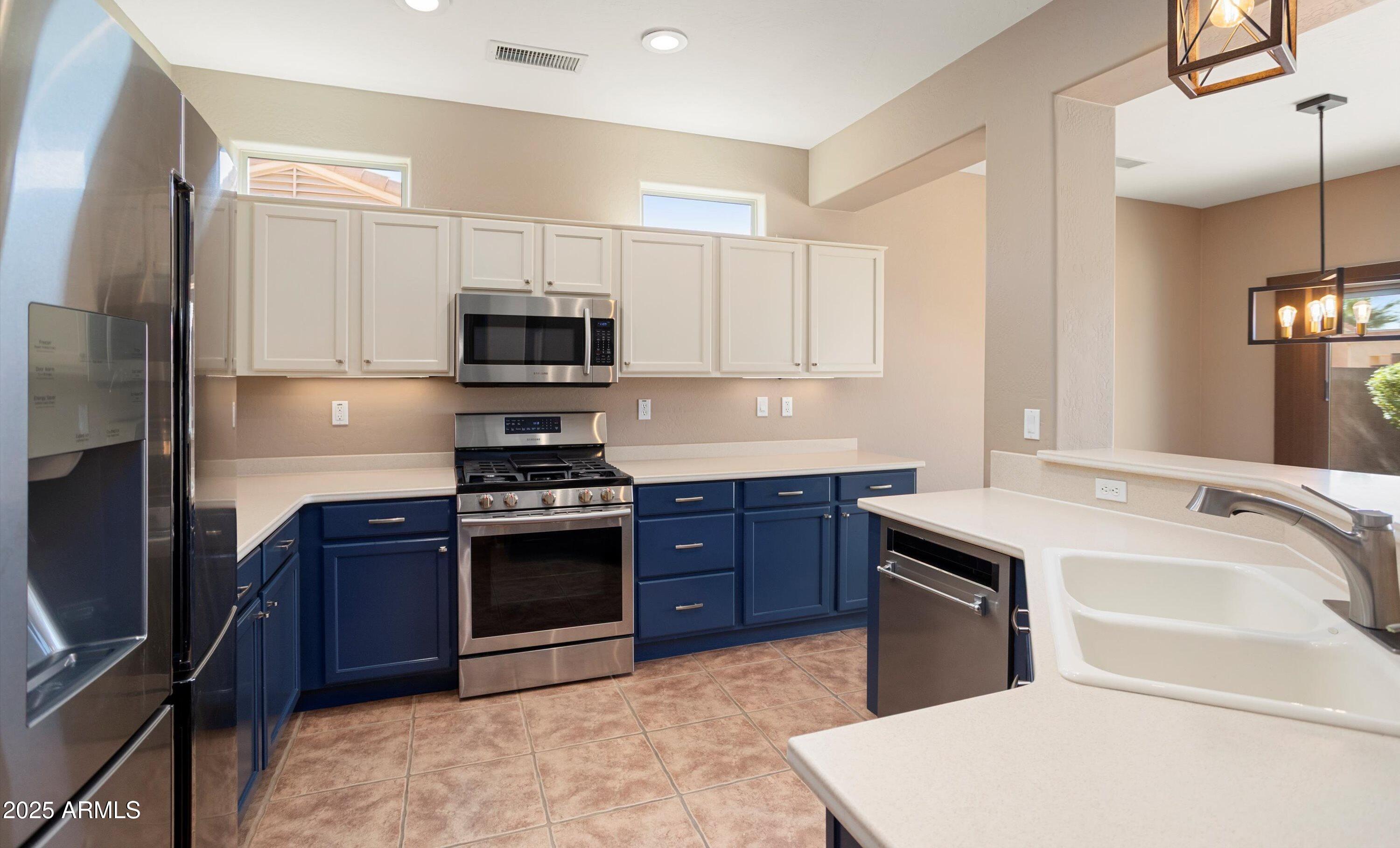 16439 W CENTURY PLANT Drive