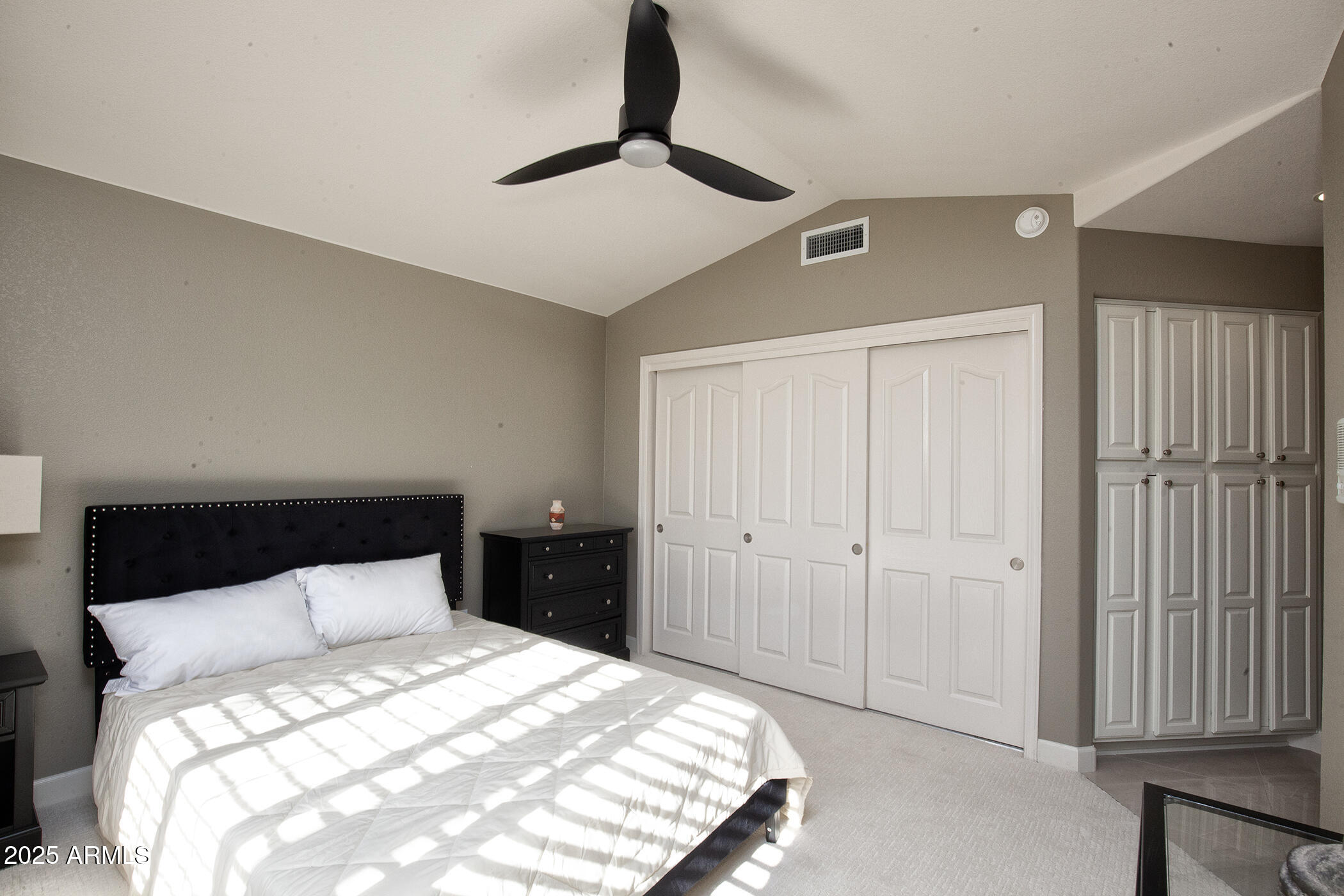 14416 W ROBERTSON Drive