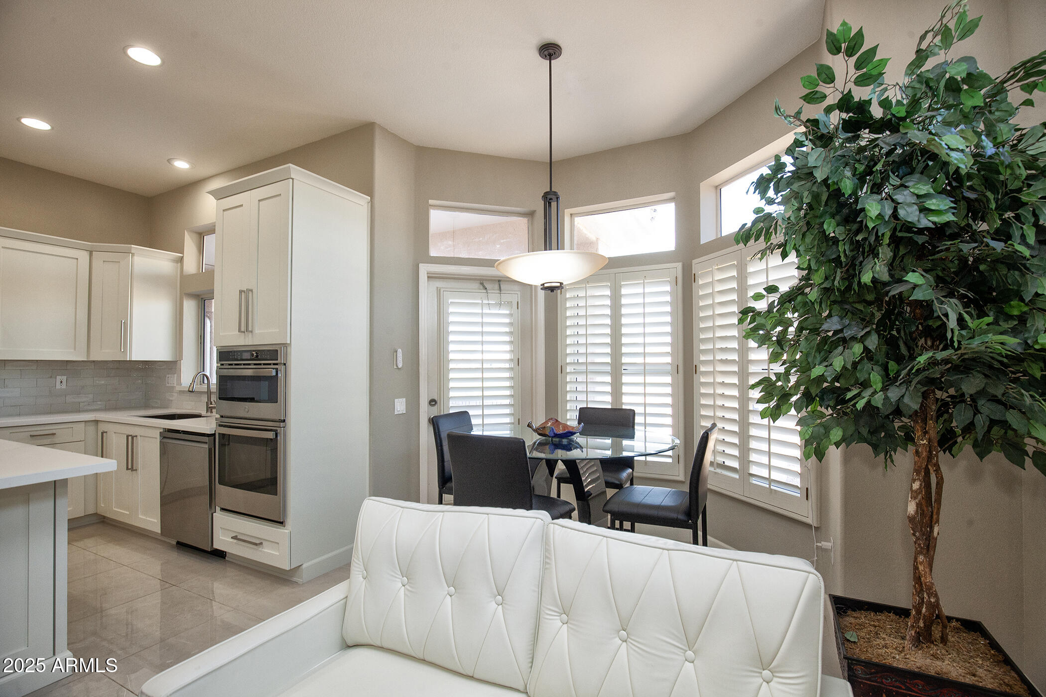 14416 W ROBERTSON Drive