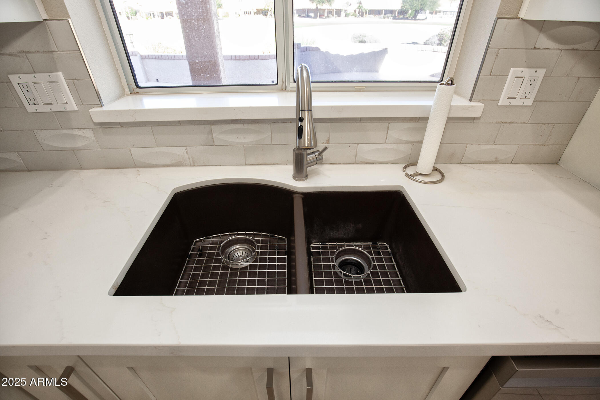 14416 W ROBERTSON Drive