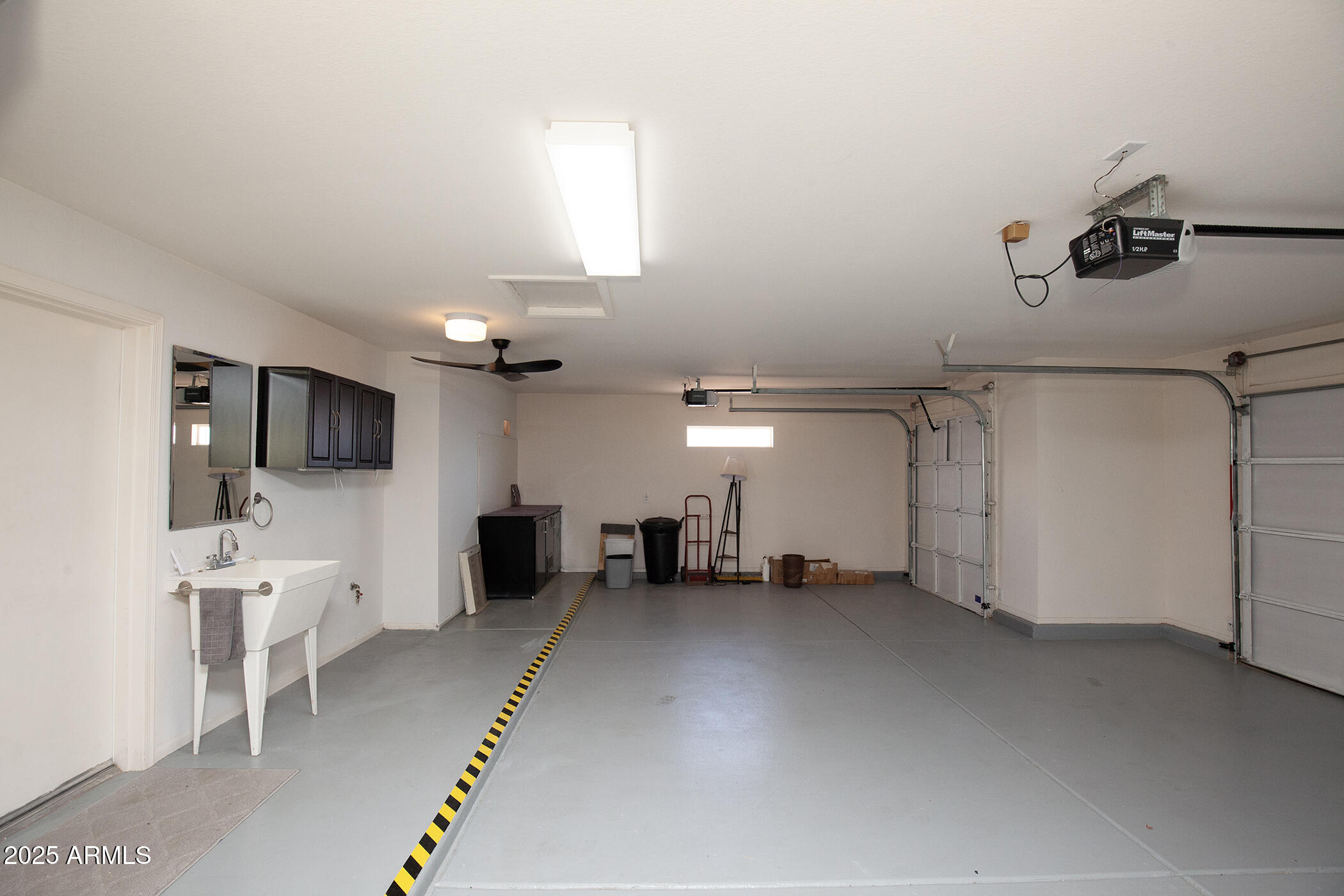 14416 W ROBERTSON Drive