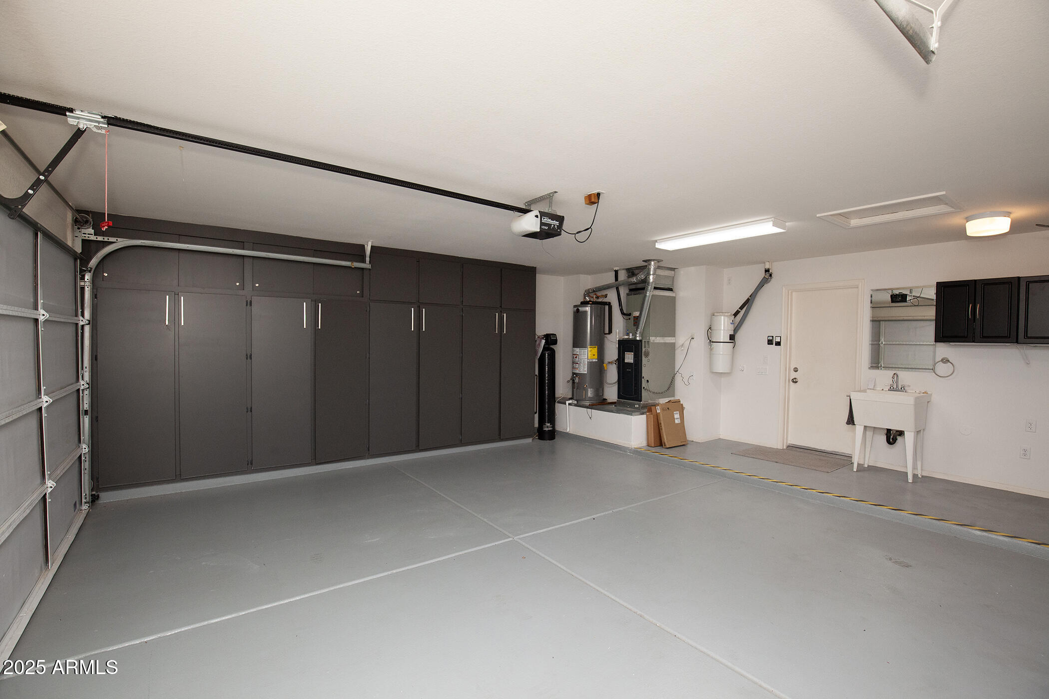 14416 W ROBERTSON Drive