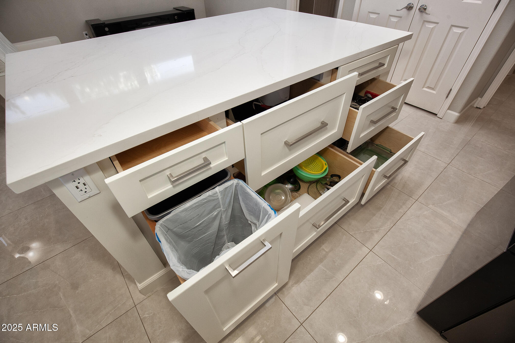 14416 W ROBERTSON Drive