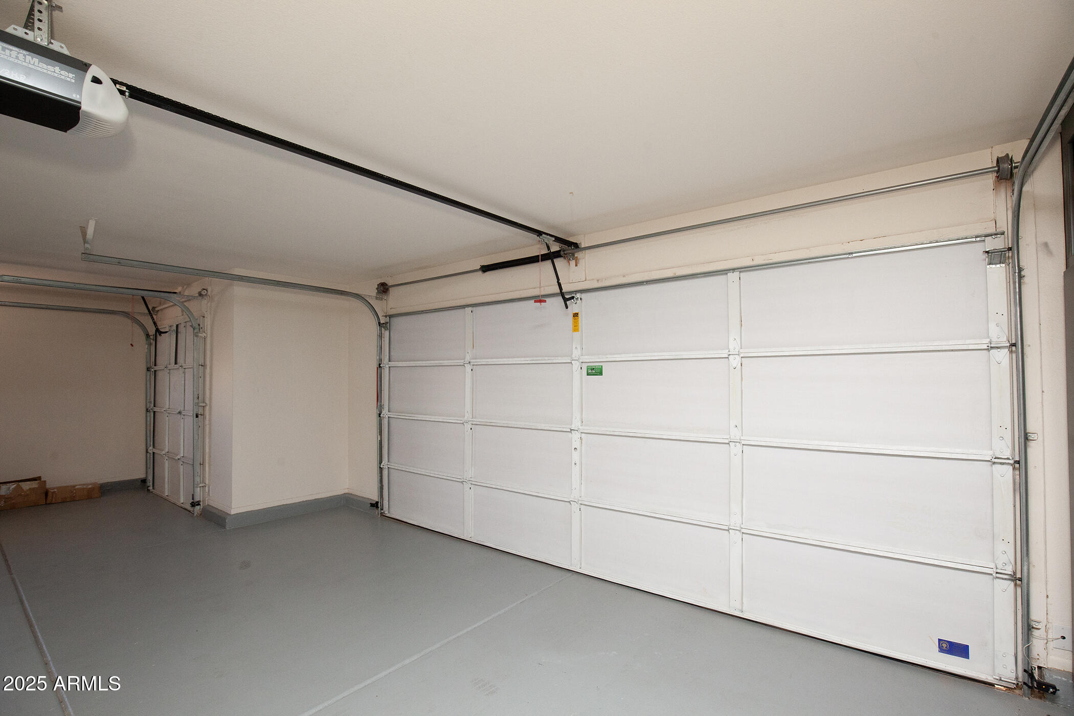 14416 W ROBERTSON Drive