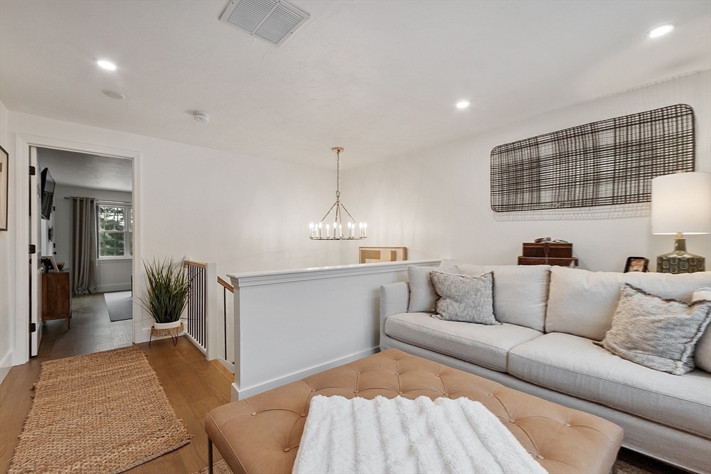 610 Ridgefield Cir # B