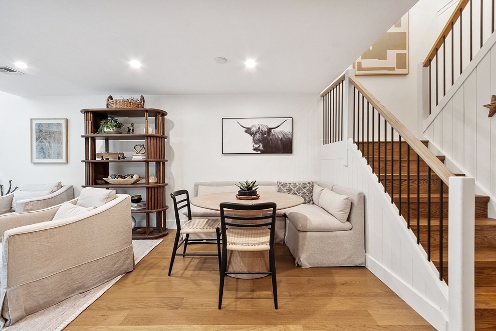 610 Ridgefield Cir # B