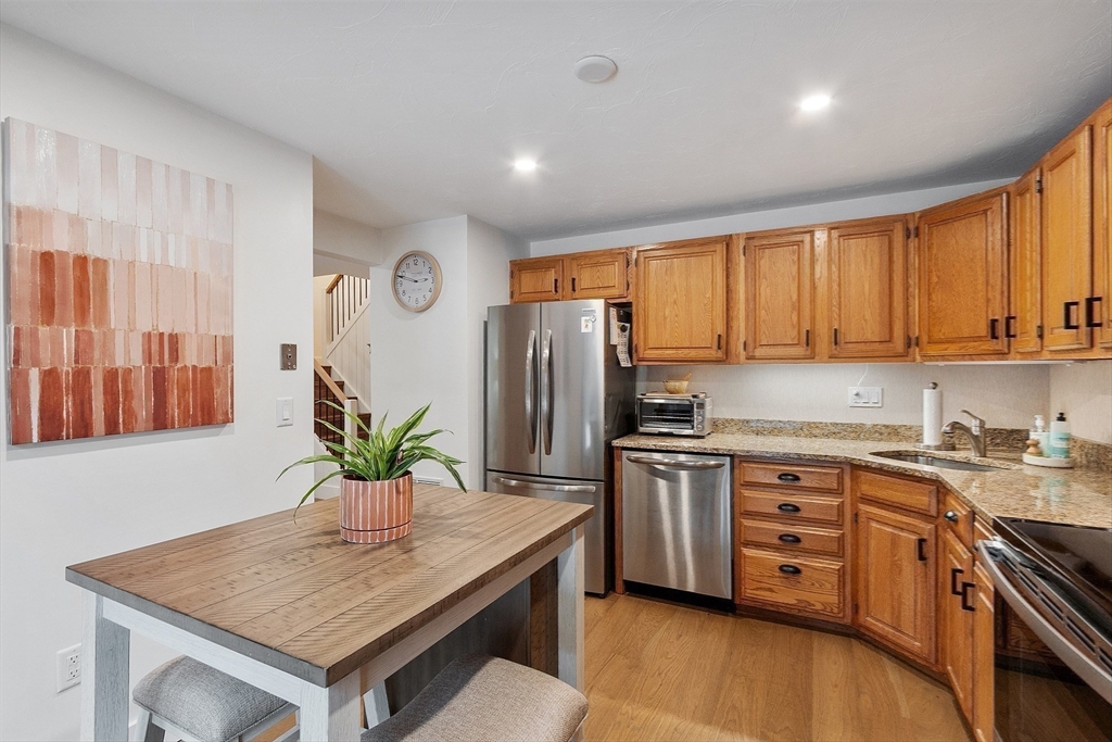 610 Ridgefield Cir # B