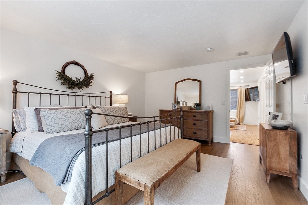 610 Ridgefield Cir # B